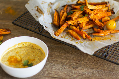 Sweet Potato Chips with Tangy Turmeric Superdip Mix